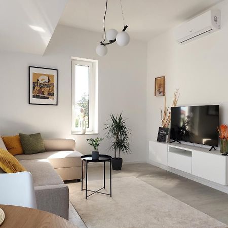 Linden Apartman 106 - Adults Only Mosonmagyaróvár Extérieur photo