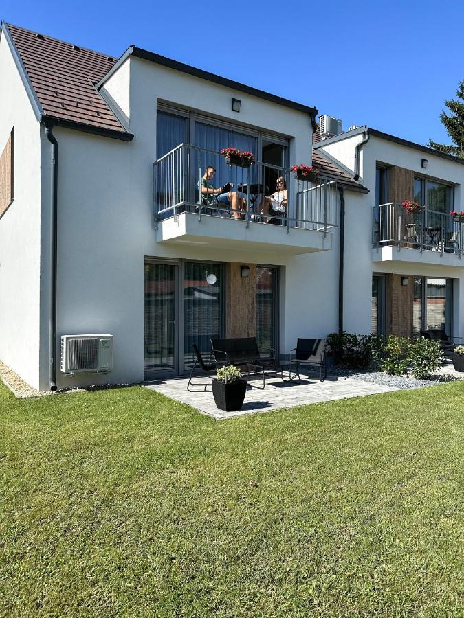 Linden Apartman 106 - Adults Only Mosonmagyaróvár Extérieur photo