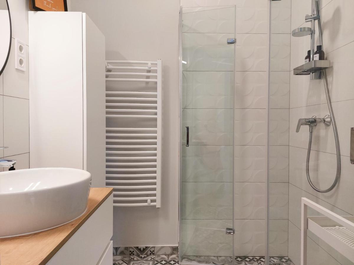 Linden Apartman 106 - Adults Only Mosonmagyaróvár Extérieur photo
