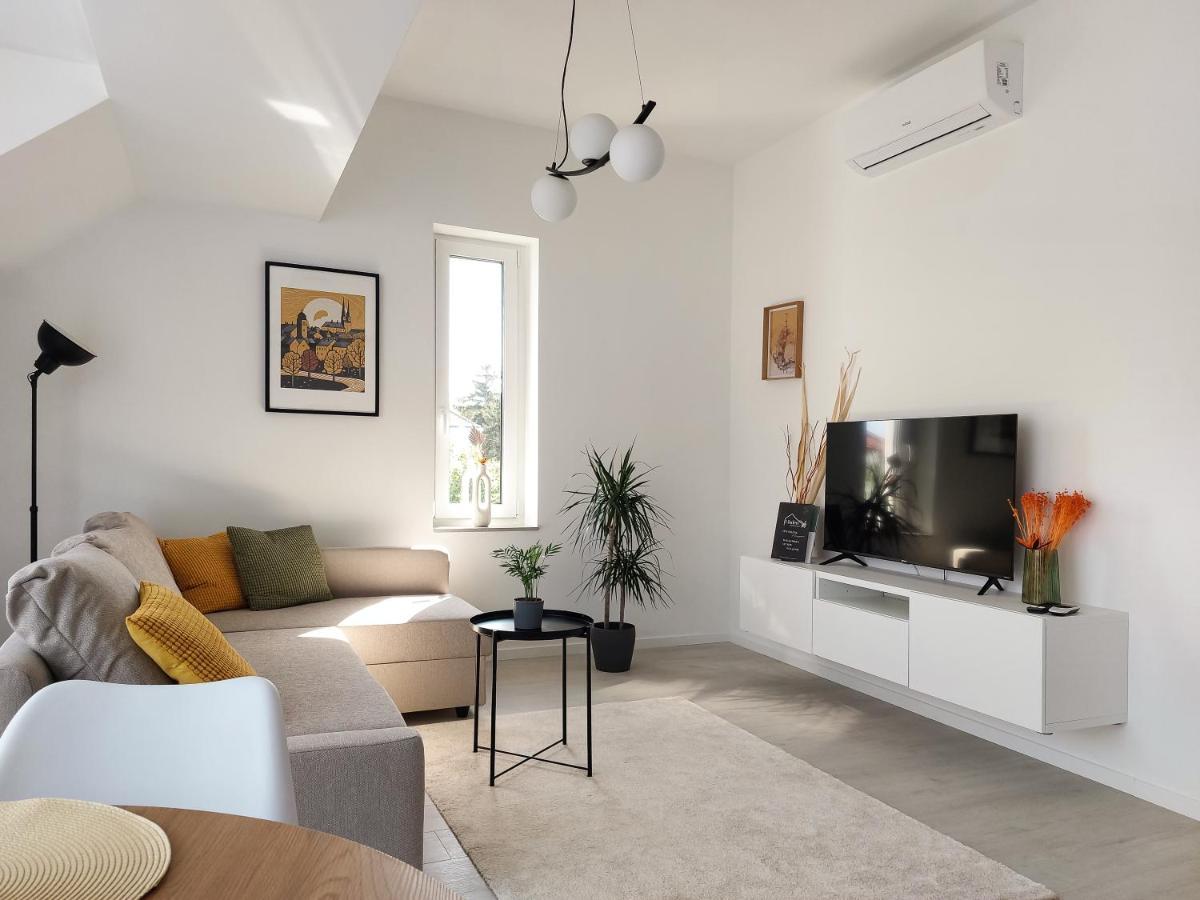 Linden Apartman 106 - Adults Only Mosonmagyaróvár Extérieur photo